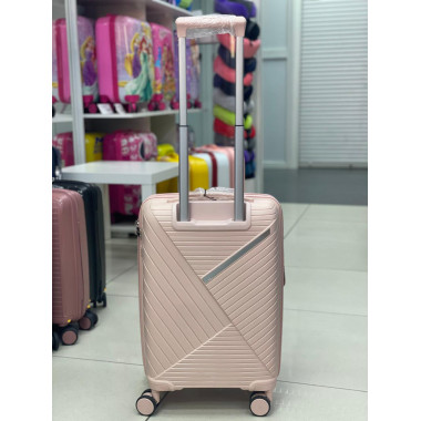 Чемодан 20 дюймов Sonara светло-розовый с расширением из полипропилена (ручная кладь)